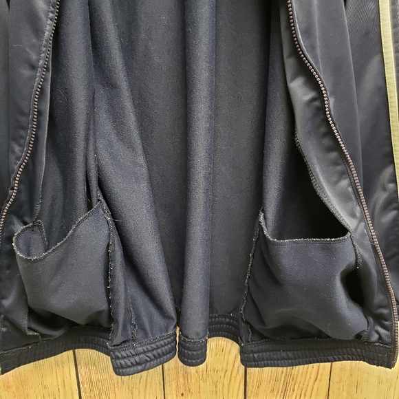 Boston Red Sox Performance Jacket - Picture 4 of 5